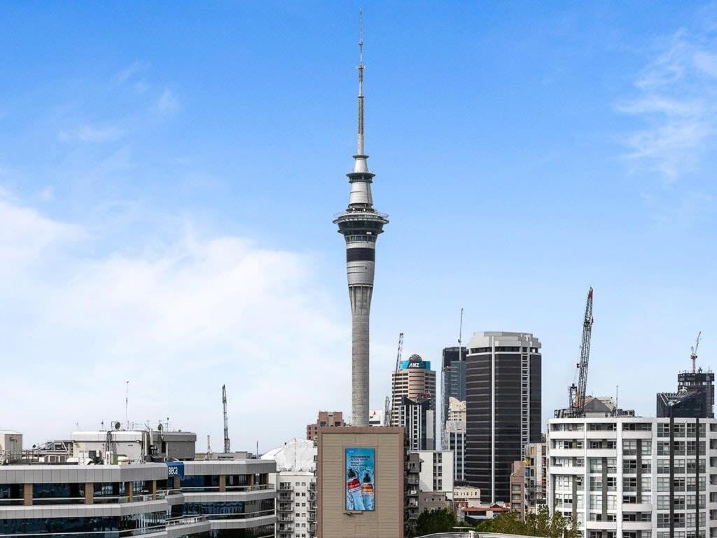 Beautiful Sky Tower View Home Near K' Road W/ Free Parking โอ๊คแลนด์ ภายนอก รูปภาพ